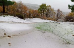 Prima nevicata sul Bruncu Spina: l’inverno arriva anche in Sardegna