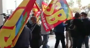 Air Italy, i dipendenti scendono in piazza a Cagliari