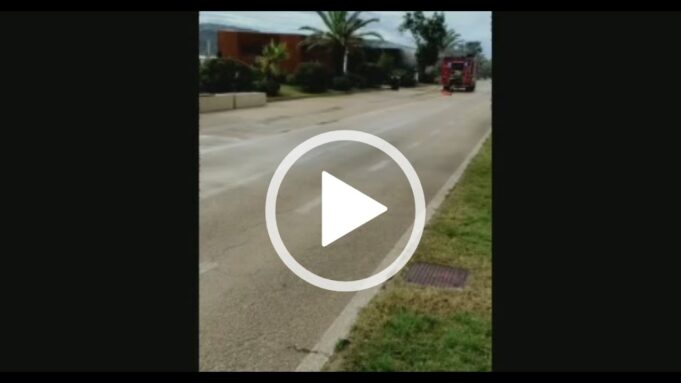 Poetto, prende fuoco il chiosco La Caravella
