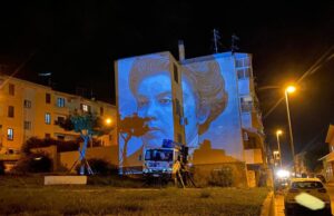 Sant’Antioco celebra Grazia Deledda con un nuovo murale