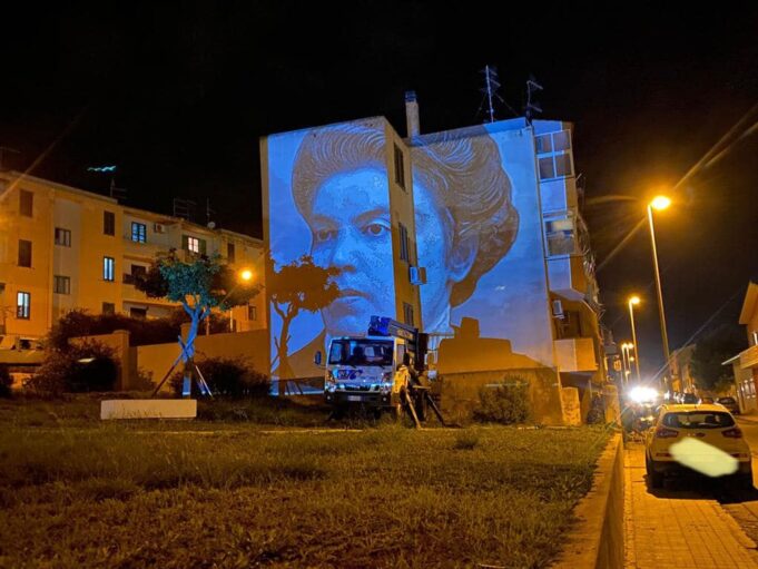 Sant’Antioco celebra Grazia Deledda con un nuovo murale