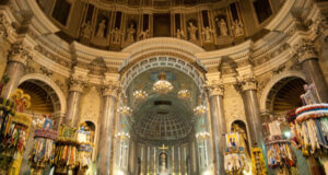 Santa Maria di Betlem, restaurato l’antico altare della cappella del Gremio dei Sarti
