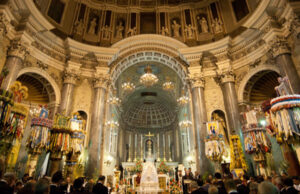 Santa Maria di Betlem, restaurato l’antico altare della cappella del Gremio dei Sarti