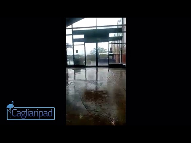 Bomba d’acqua su Cagliari e hinterland | Si allagano Le Vele e il Poetto | Video