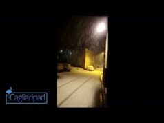 Ad Aritzo le scuole restano chiuse per le forti nevicate