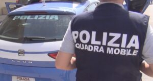 Cagliari, rapina con un coltello tre giovani in via Dettori