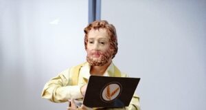 L’imprenditore tecnologico: la nuova statuina del presepe pandemico