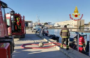 “Sa Perdiscedda”, peschereccio ormeggiato rischia di affondare