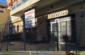 Viale Marconi: in vendita i locali dell’ex pasticceria Pino Deidda