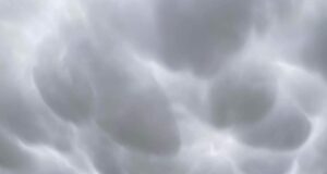 Mammatus, nel cielo di Esterzili le nubi a forma di mammella