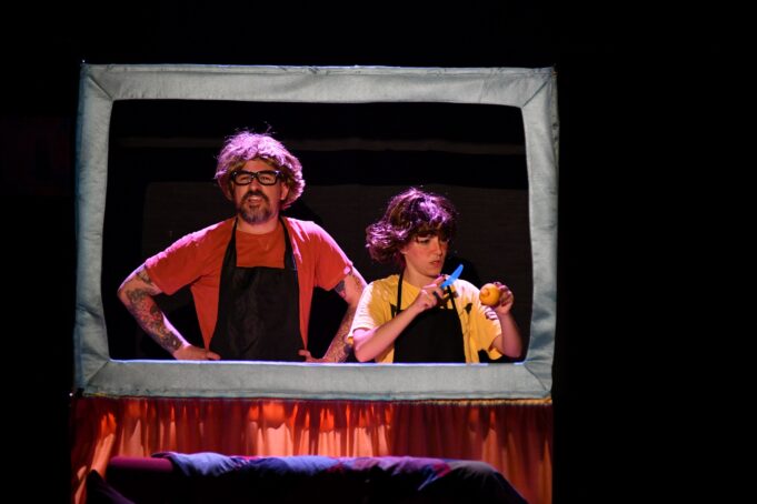 Tutti pazzi per la tv: arriva il Natale in Casa Ferai Teatro