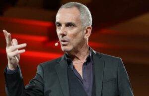 Federico Buffa a Cagliari per raccontare l’incontro tra Riva e De André