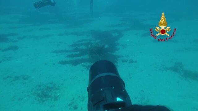 Sommozzatori in addestramento sul “Romagna” | Video
