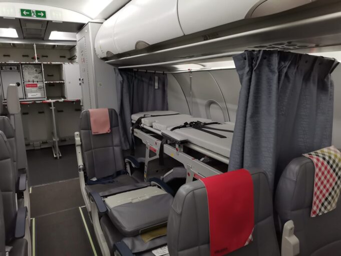 Volotea, oggi il primo volo con un barellato a bordo