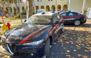 Carbonia, tenta di forzare un portoncino | Arrestato un 19 enne