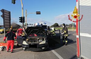 Monserrato, furgone tampona un’auto sulla 554 | Grave una donna