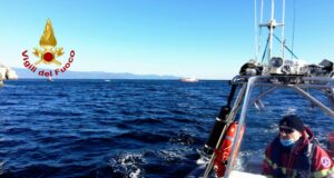 Cala Fighera, trovati in mare boa e fucile da pesca: si cerca un sub