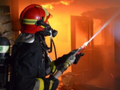 Due auto incendiate a Quartu, evacuate le abitazioni