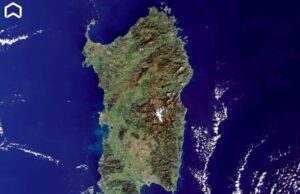 La Sardegna completamente cloud free ripresa dal satellite