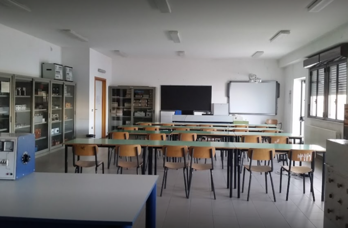 Un altro caso di scabbia, chiuso l’Istituto Marconi in via Pisano