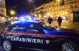 Viale Trieste, le afferra il braccio per farla salire in auto: denunciato 45enne
