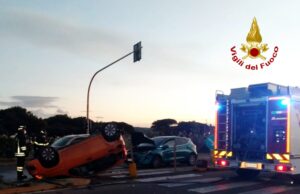 Incidente al Poetto, tre auto coinvolte | Una donna in codice rosso