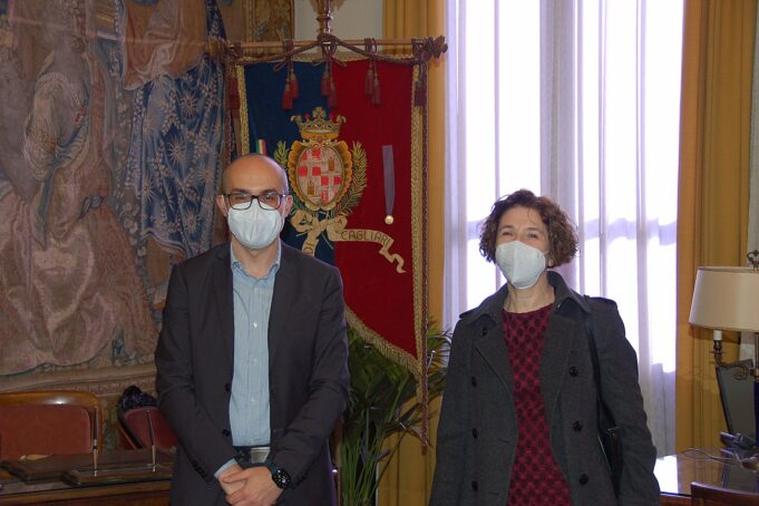 Paolo Truzzu riceve la nuova soprintendente Monica Stochino