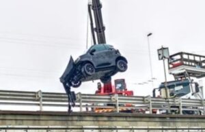 Smart finisce nel canale di Terramaini | Si contano due feriti