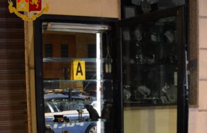 Furto in pieno centro a Cagliari: rubati gioielli per 8mila euro