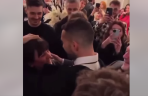 “Ja ti la credias crasa”, le parole di Mahmood alla madre dopo la vittoria