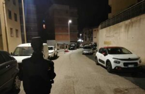 Uccide il suocero con la scure, moglie e suocera gravissime