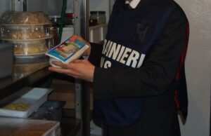 Sequestrati 50kg di alimenti non tracciati, sospesa attività circolo privato