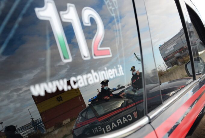 Esce fuori strada ubriaco e senza patente: denunciato 28 enne di Assemini