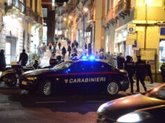 Con la borsetta “da furto” nelle vie dello shopping | Arrestate due cagliaritane