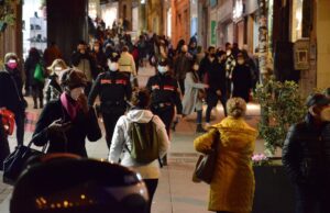 Ruba pigiama e tessera sanitaria, denunciato 19enne