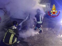 Cagliari, due roghi differenti alla stessa ora in via Turbigo