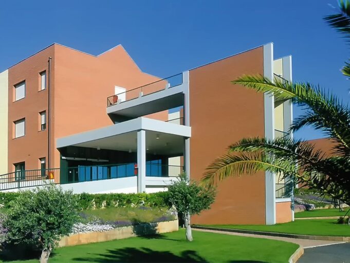 Poco personale e indicazioni mediche via whatsapp: il caso della Rsa di Nuxis