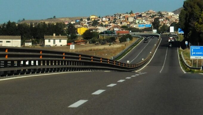 Anas, consegnati lavori per eliminare incroci a raso sulla 131