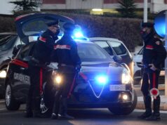 Guida senza patente l’auto della madre, denunciato 22enne