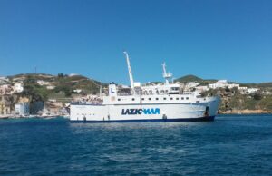 Carloforte e La Maddalena, ok a tariffa viaggio ridotta per non residenti