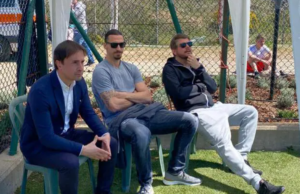 Tutti pazzi per Ibra | Il bomber a La Maddalena per seguire il figlio