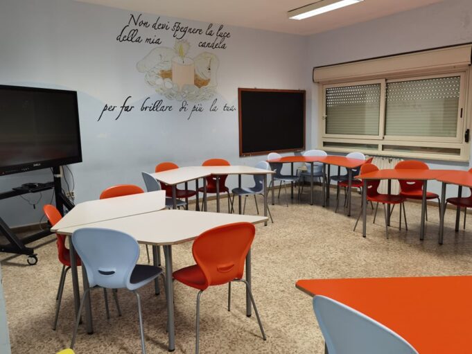 In Sardegna c’è un’eccellenza: è la Scuola Senza Zaino | Ecco dov’è