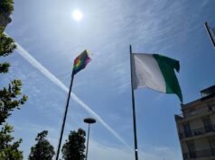 Omotransfobia: a Quartu sventola la bandiera arcobaleno