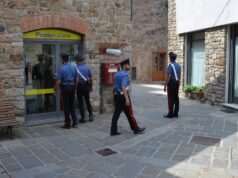 Vende piscine “fantasma” e raggranella 14 mila euro in 13 giorni