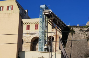 “L’ascensore per il quartiere Castello è guasto” | La denuncia dei residenti