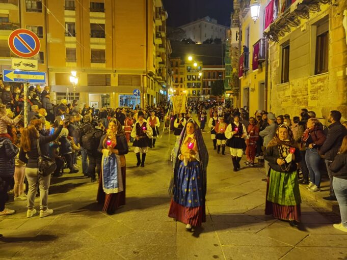 Il voto è sciolto | Sant’Efisio rientra a Stampace tra migliaia di fedeli