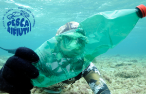 Pula, a pesca di rifiuti per salvare il mare dall’inciviltà