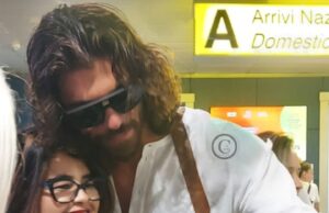 Arriva a Cagliari l’attore Can Yaman: le fan vanno in delirio | Video
