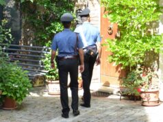 Aggredisce l’ex moglie, arrestato in flagranza in reato