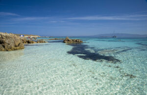 Multe all’isola di Mal di Ventre: grigliate e barbecue tra turisti
